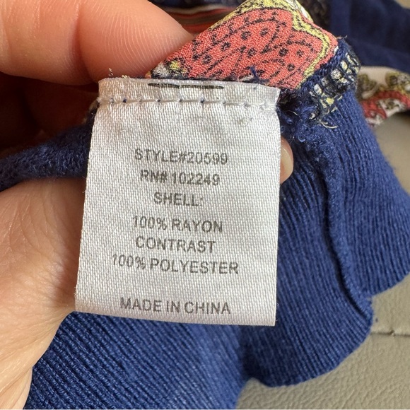 41 Hawthorn Multicolor Paisley Long Sleeve Blouse - Picture 6 of 8